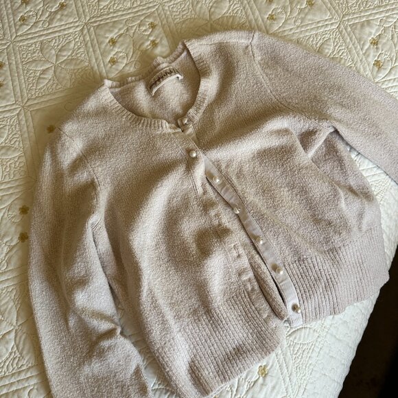 SOLD - Abercrombie Sweater - Picture 4 of 4